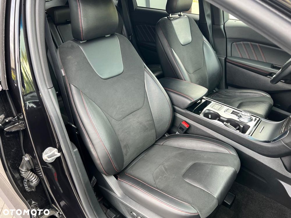 Ford Edge 2.0 EcoBlue Bi-Turbo 4x4 ST-LINE - 19