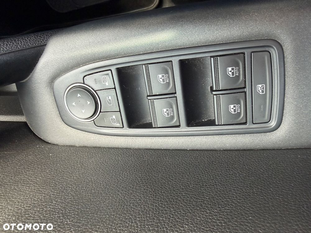 Renault Captur BLUE dCi 115 INTENS - 35