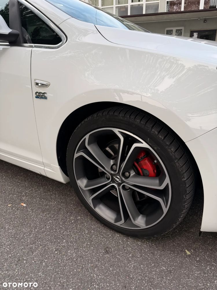 Opel Astra 2.0 CDTI DPF BiTurbo ecoFLEX Start/Stop - 11