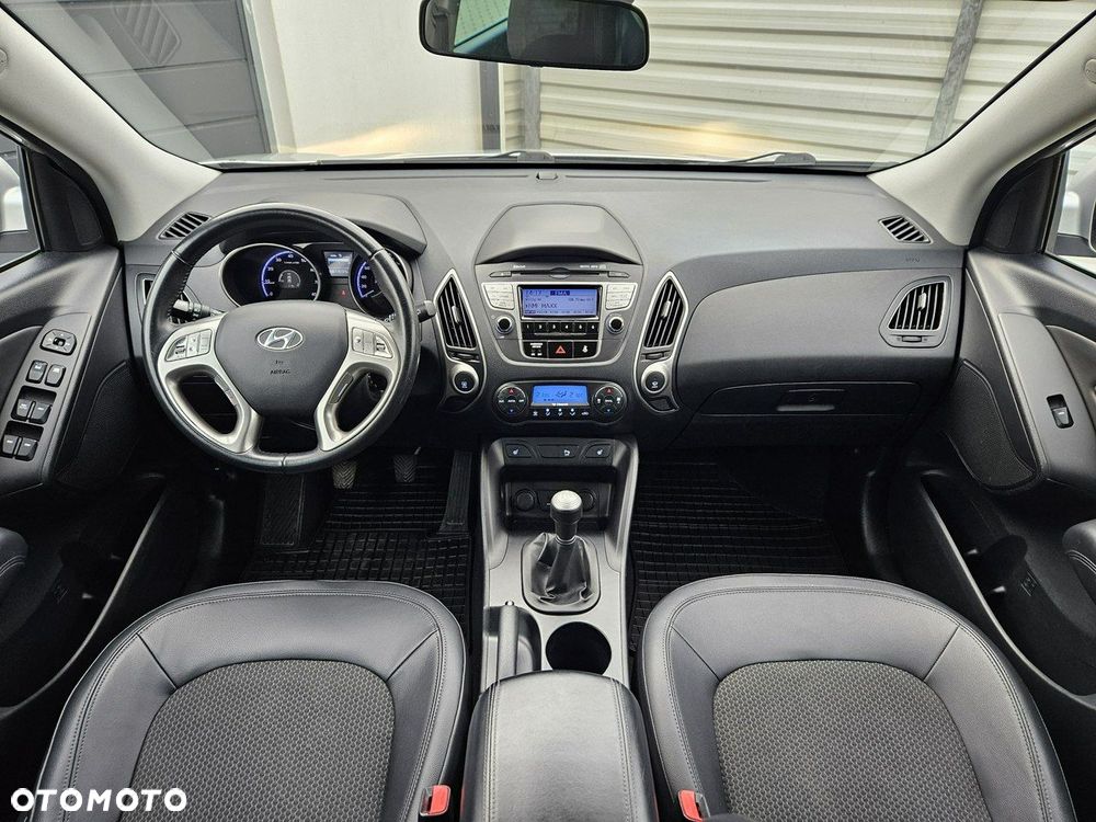 Hyundai ix35 2.0 Premium 2WD - 32