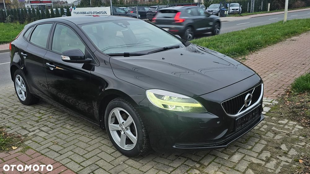 Volvo V40 D2 Momentum - 23