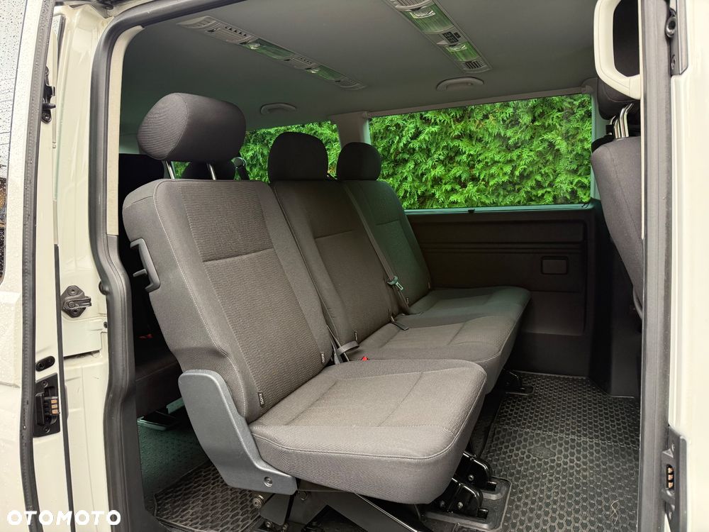 Volkswagen Caravelle 2.0 TDI L1 Comfortline DSG - 22