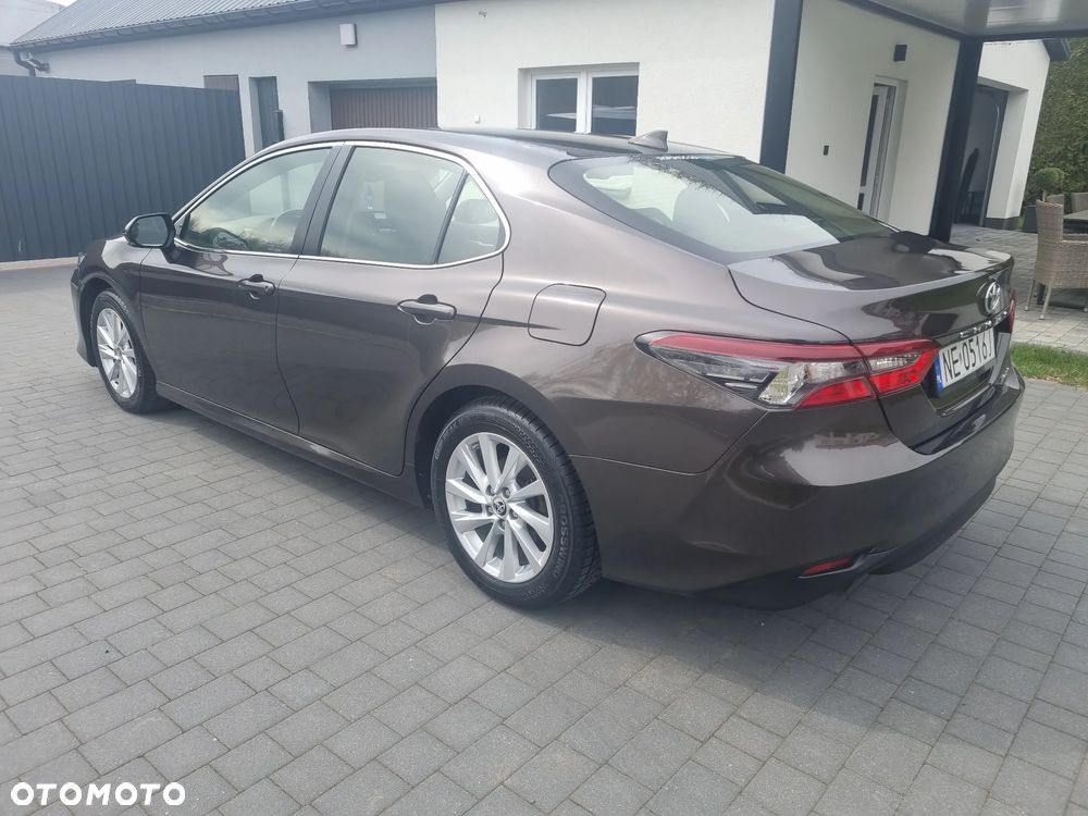 Toyota Camry 2.5 Hybrid Comfort CVT - 4