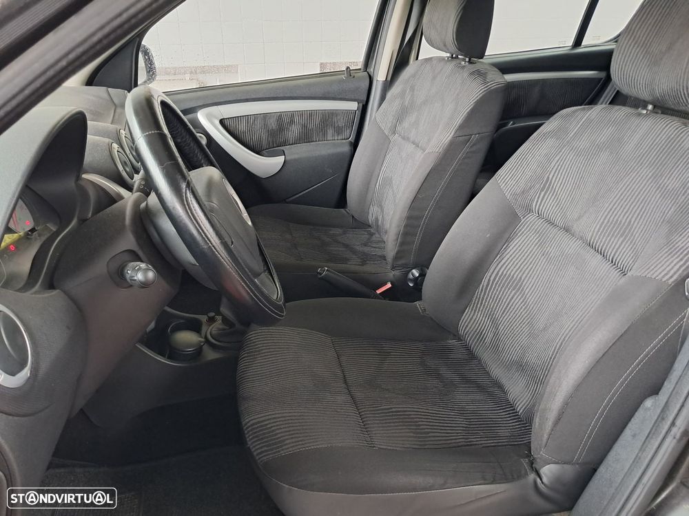 Dacia Sandero 1.2 16V Pack - 6