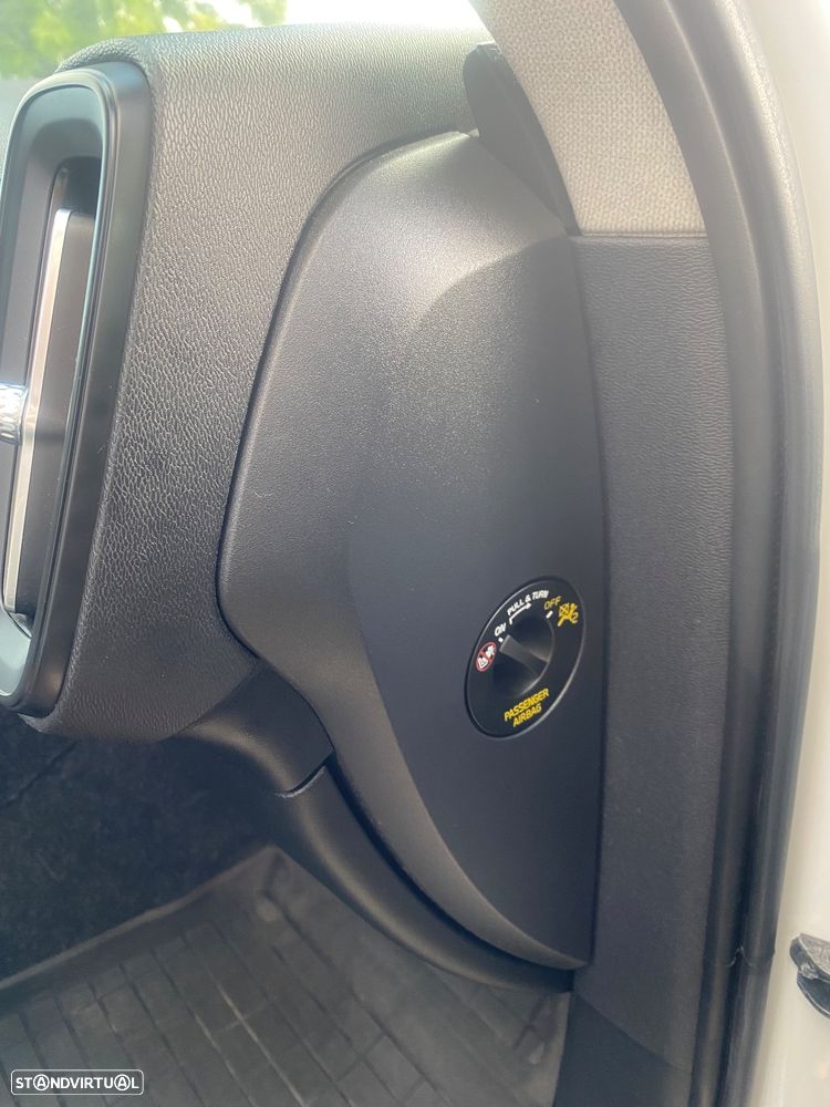 Volvo XC 40 - 29