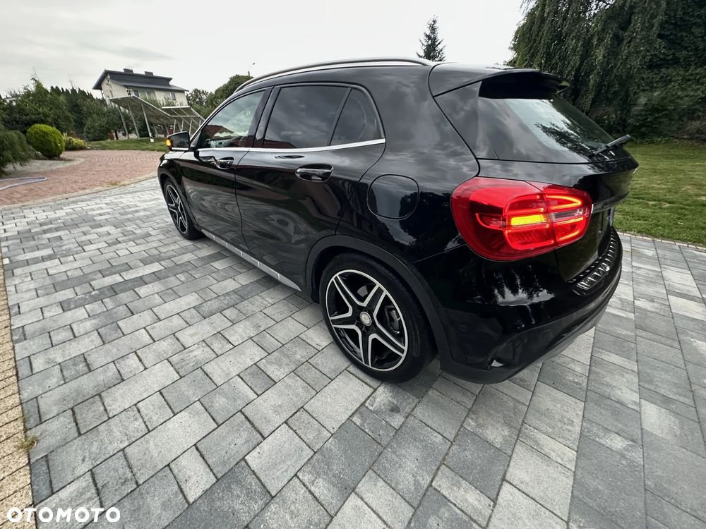Mercedes-Benz GLA 200 AMG Line - 21