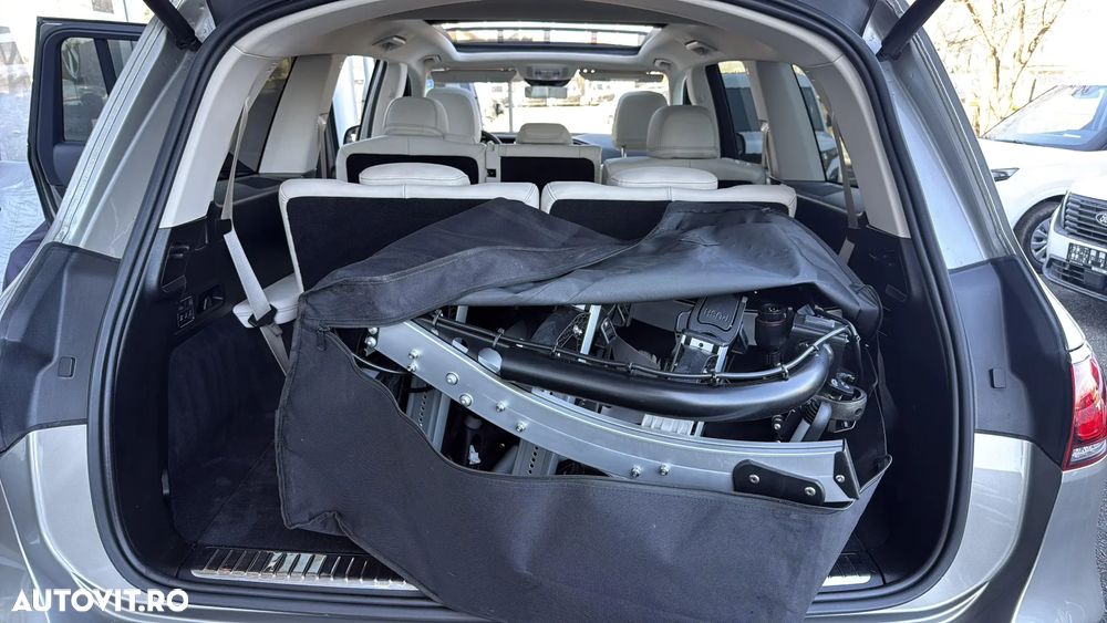 Mercedes-Benz GLS - 27