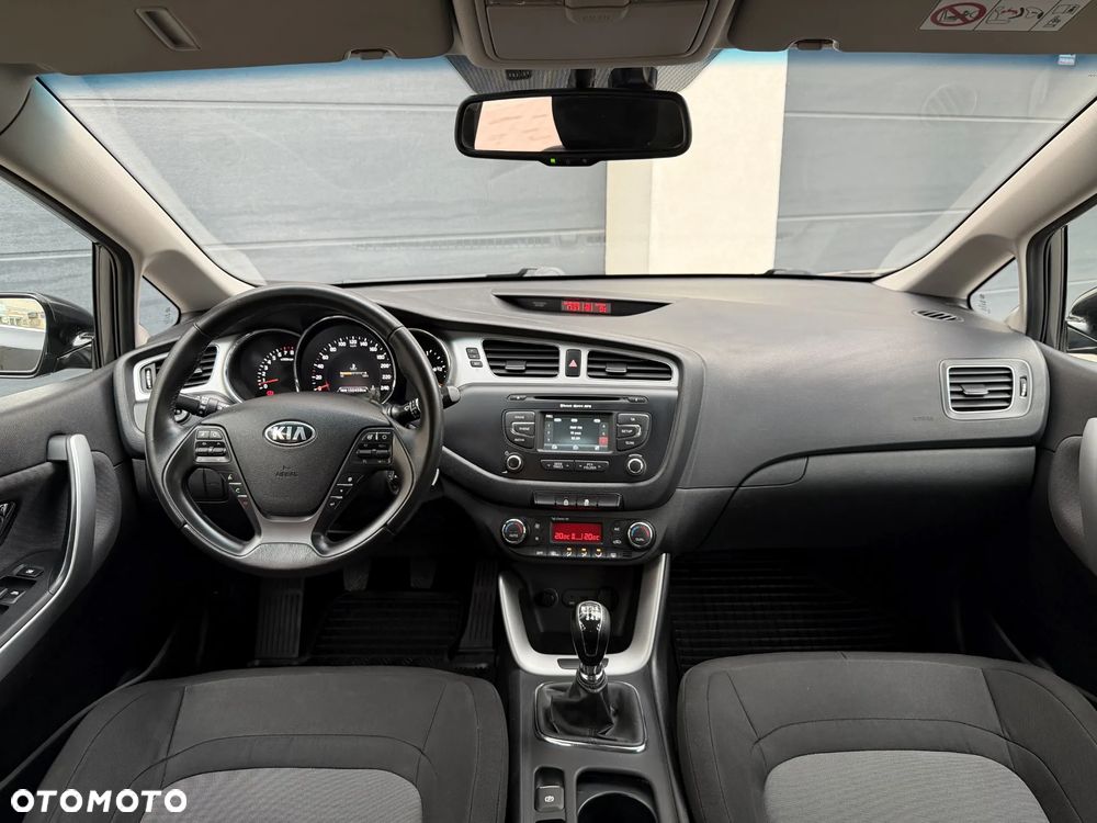 Kia Ceed - 7