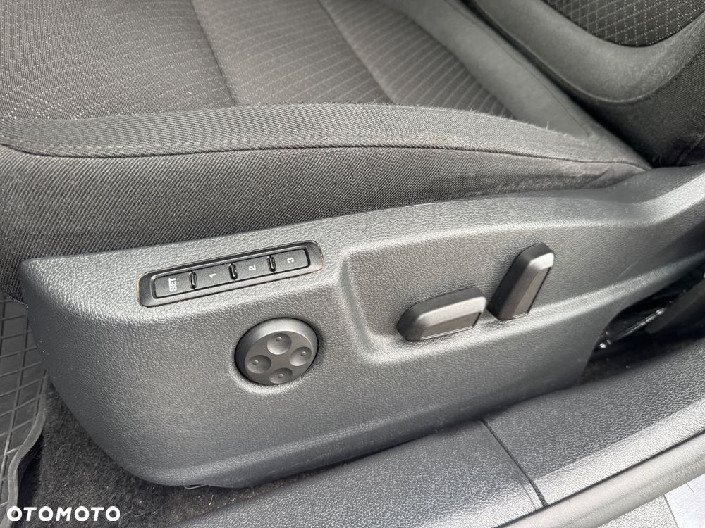 Skoda Superb 2.0 TDI Comfort - 28