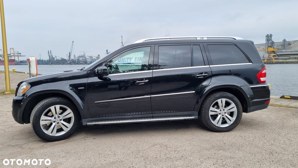 Mercedes-Benz GL 350 BlueTEC 4Matic 7G-TRONIC - 7