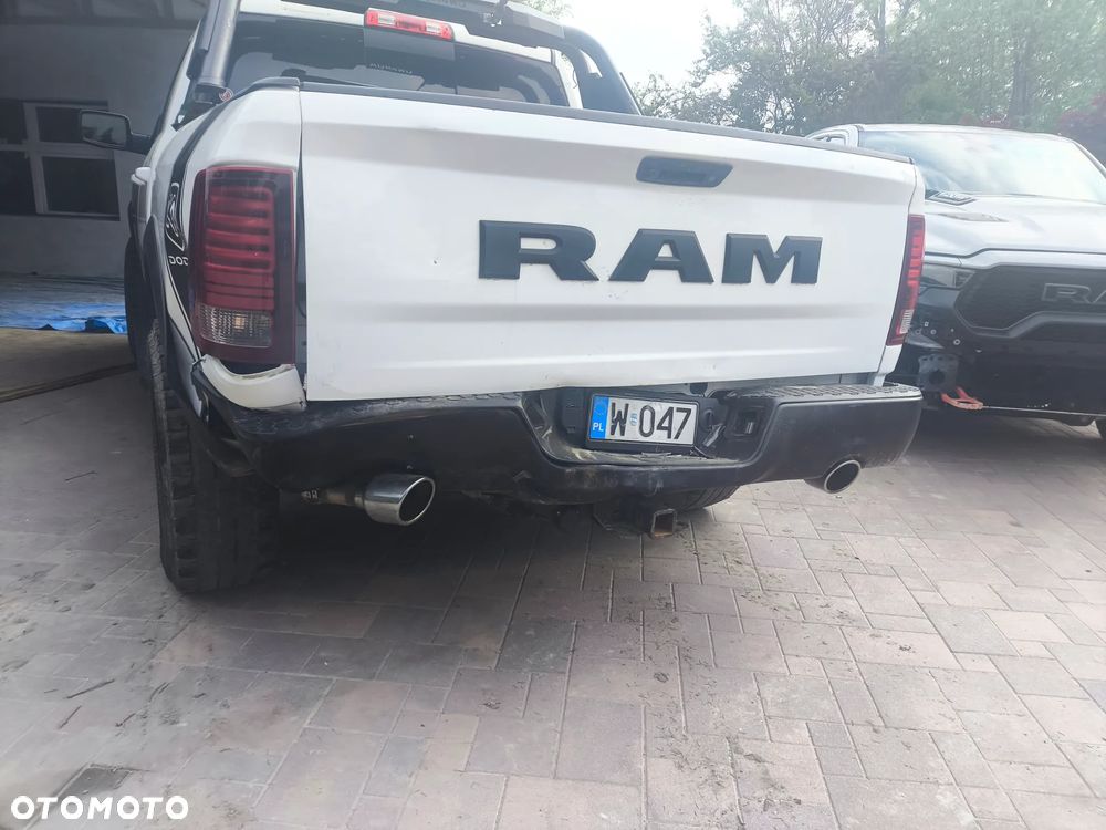 Dodge RAM - 6