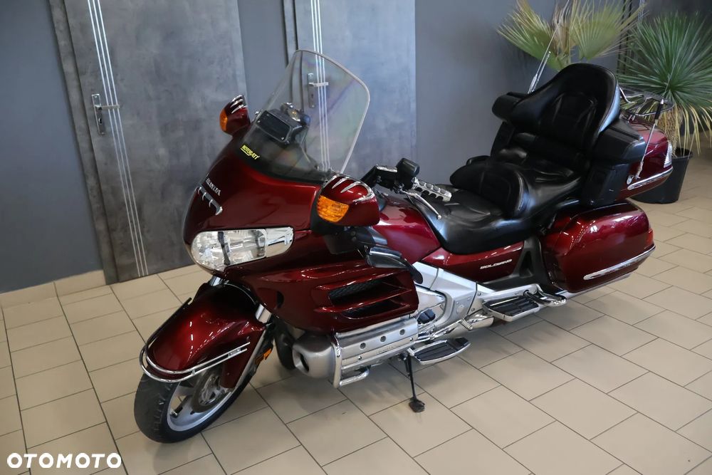 Honda GL - 16