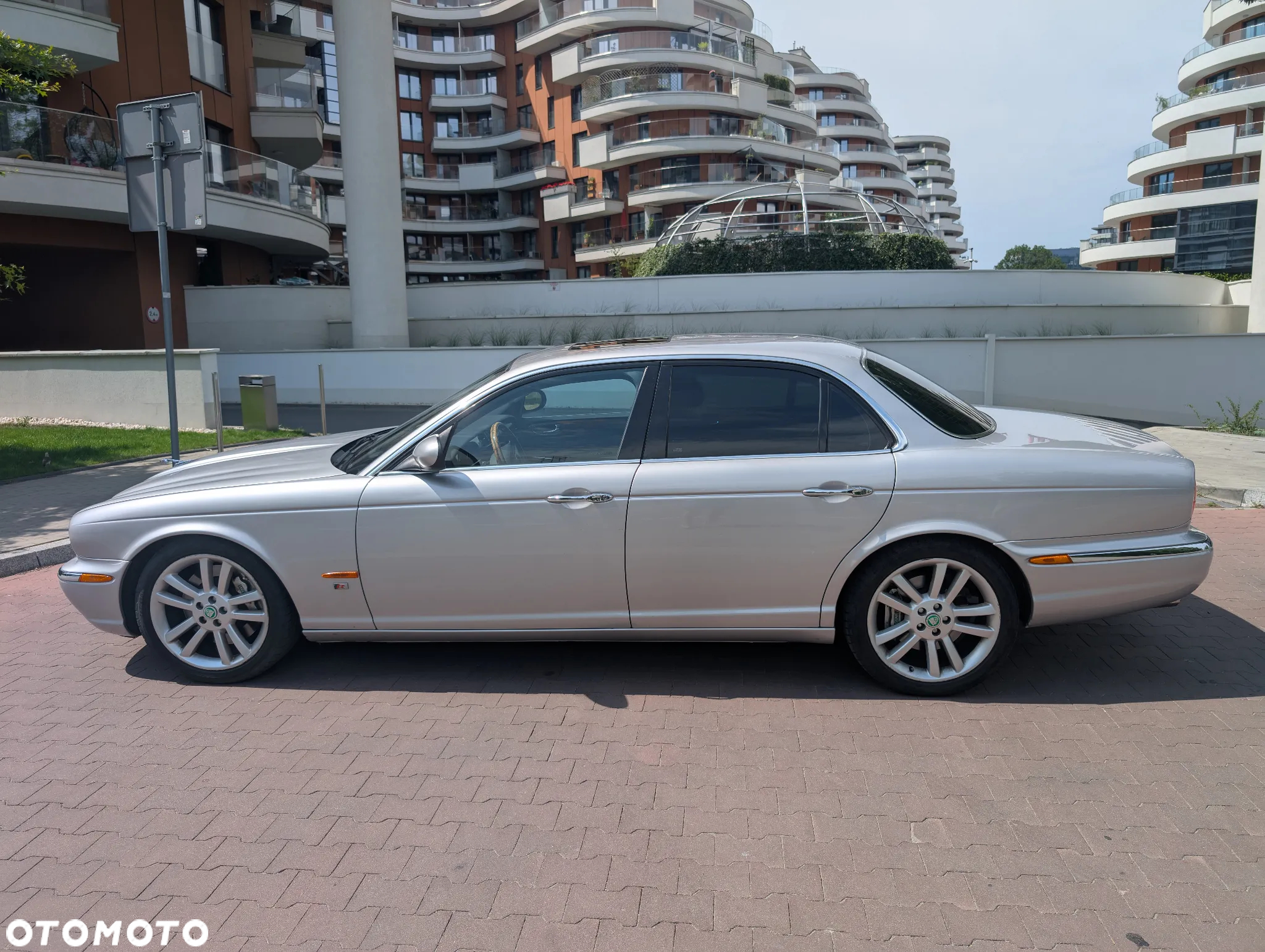 Jaguar XJR 4.2 - 3