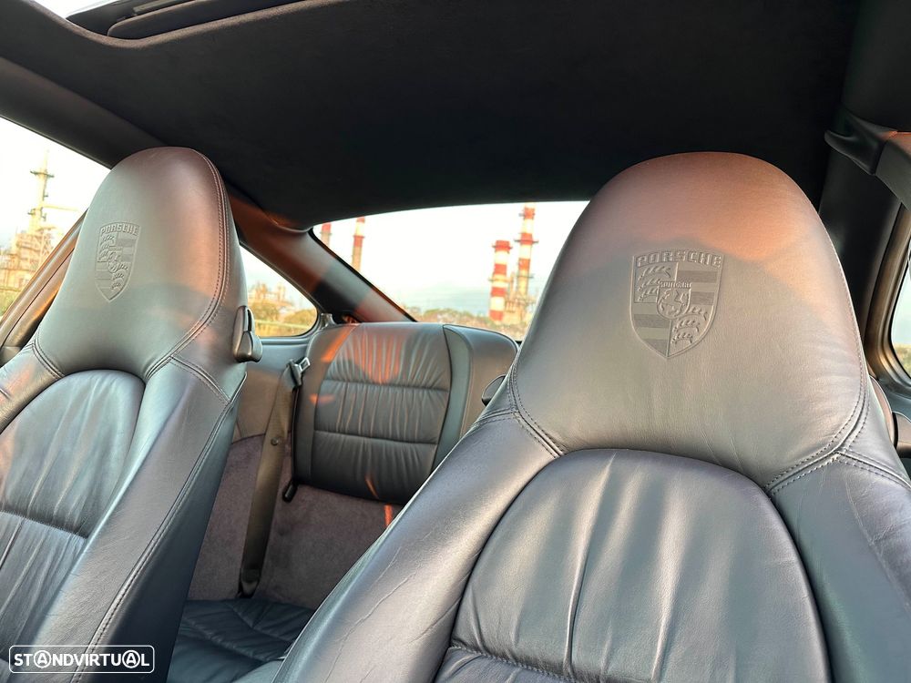 Porsche 911 (996) - 12