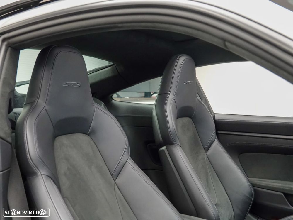 Porsche 911 (992) Carrera GTS PDK - 24