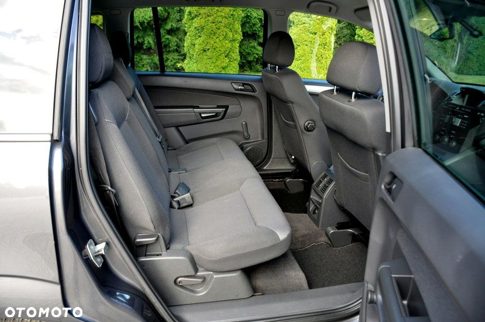 Opel Zafira - 19