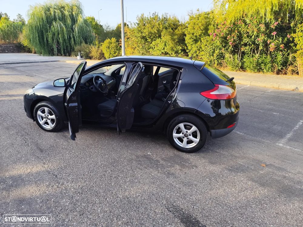 Renault Mégane 1.5 dCi Confort - 5