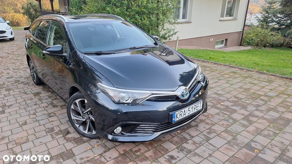 Toyota Auris 1.8 VVT-i Automatik Executive - 1