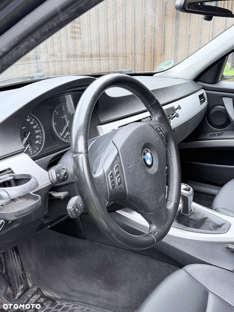 BMW Seria 3 - 8