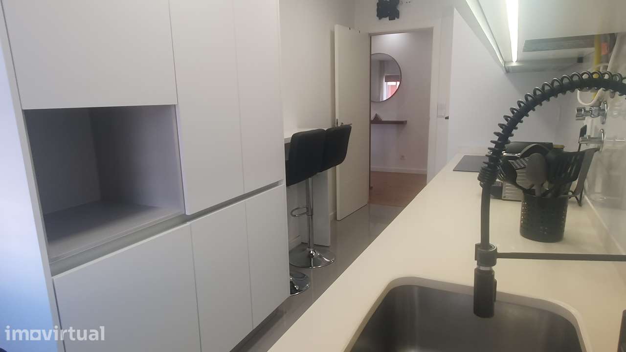 Exclusivo T2 Renovado | Suite com Closet e Garagem | São Marcos - Grande imagem: 5/22