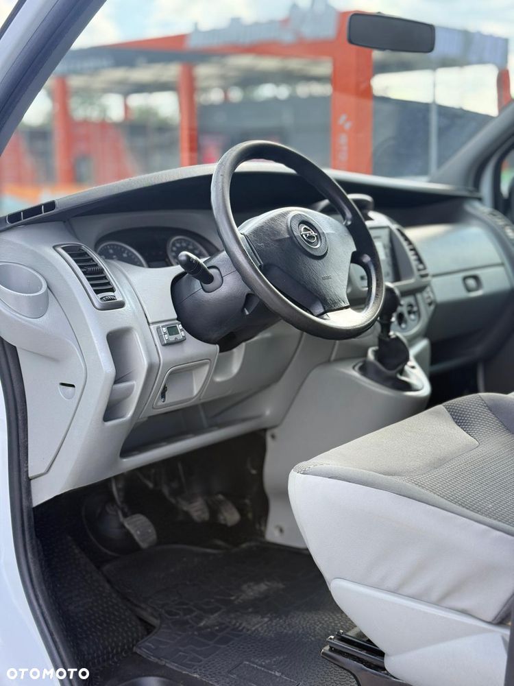 Renault Trafic - 10