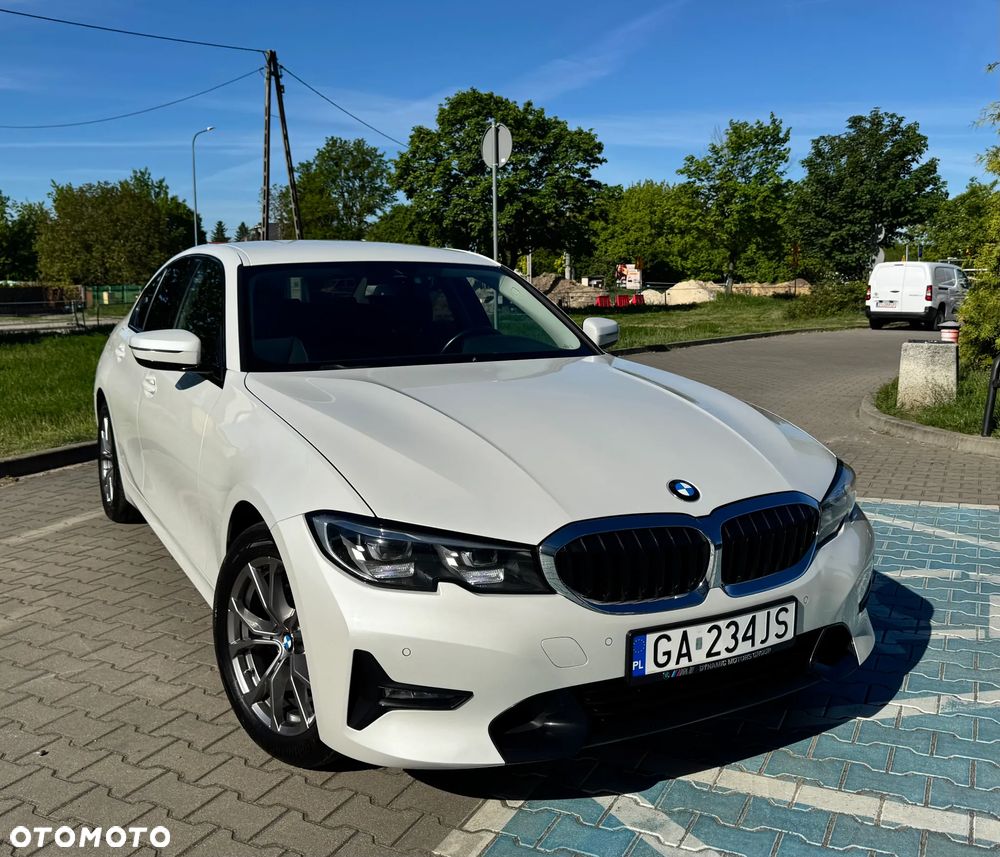 BMW Seria 3 318i Sport Line - 10
