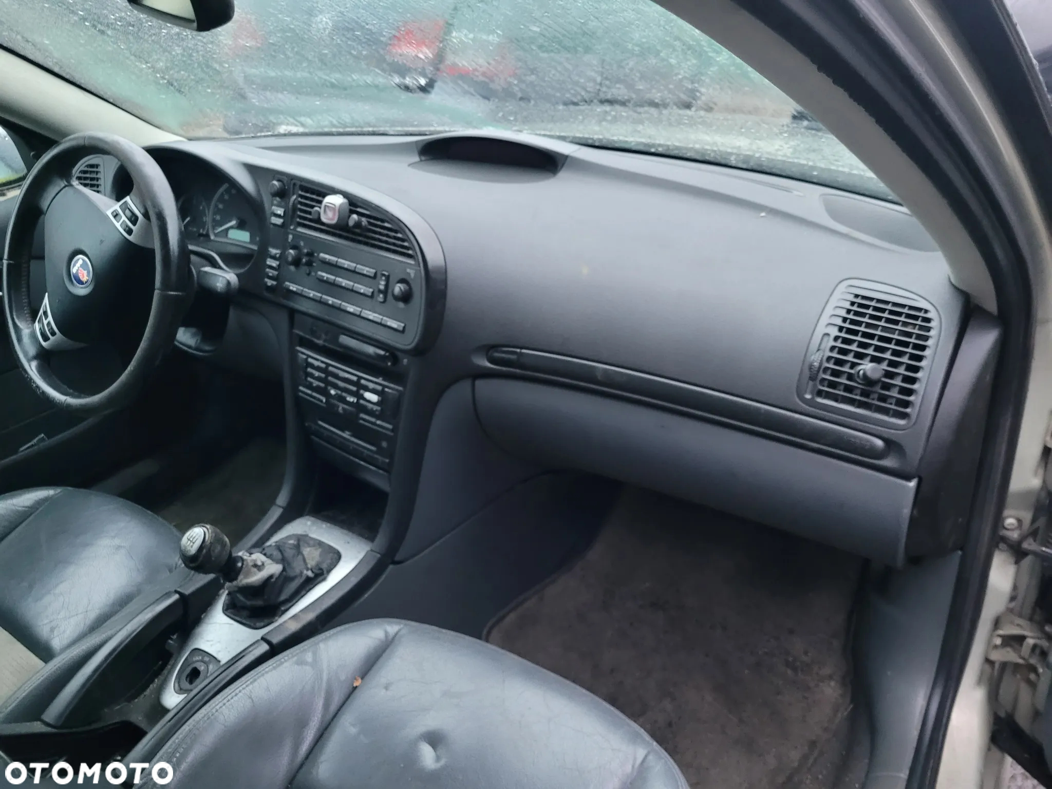 SAAB 93 9-3 K05 fotel fotele kanapa deska kokpit podsufitka boczek boczki klamka podłokietnik licznik prędkościomierz - 2