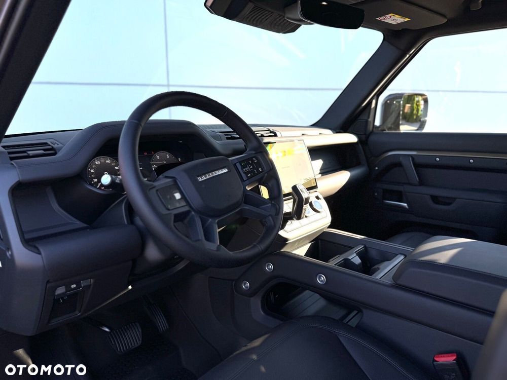 Land Rover Defender - 14