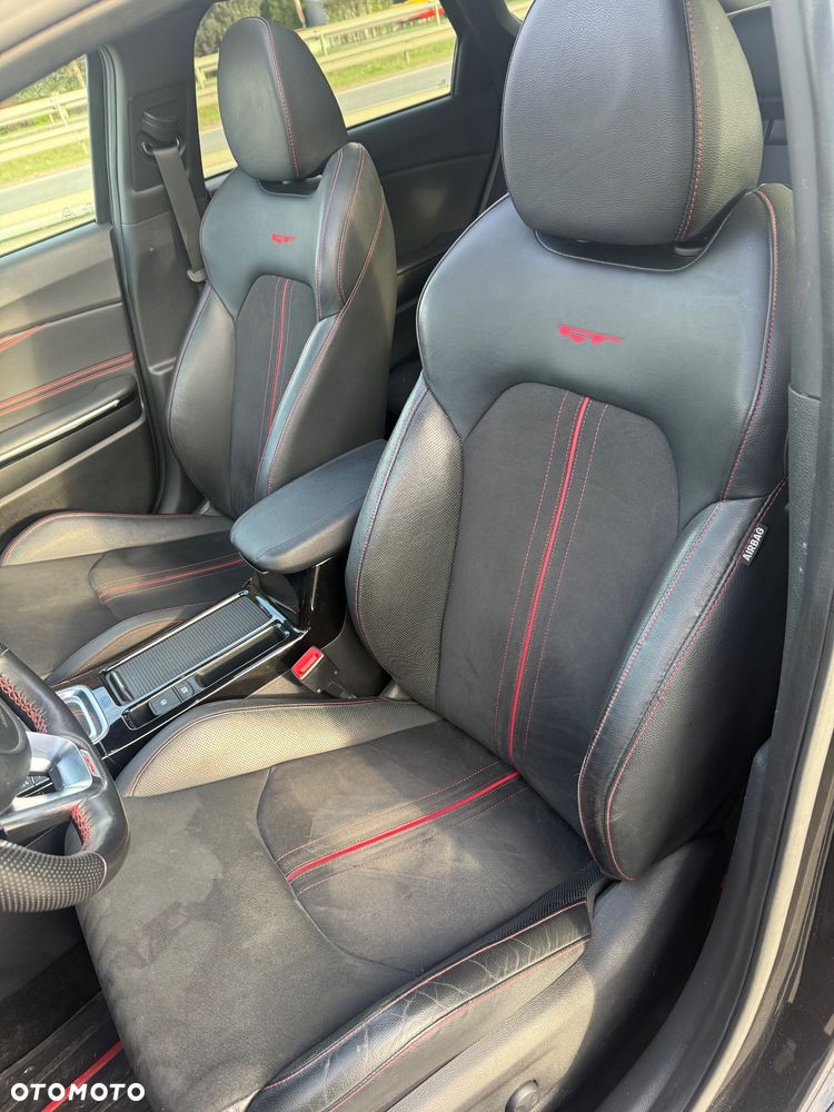 Kia ProCeed 1.6 T-GDI DCT7 OPF GT - 12