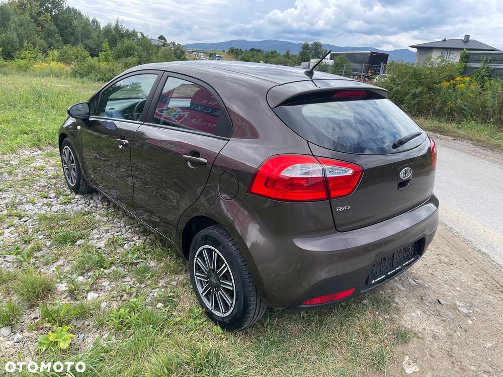 Kia Rio 1.2 Attract - 7