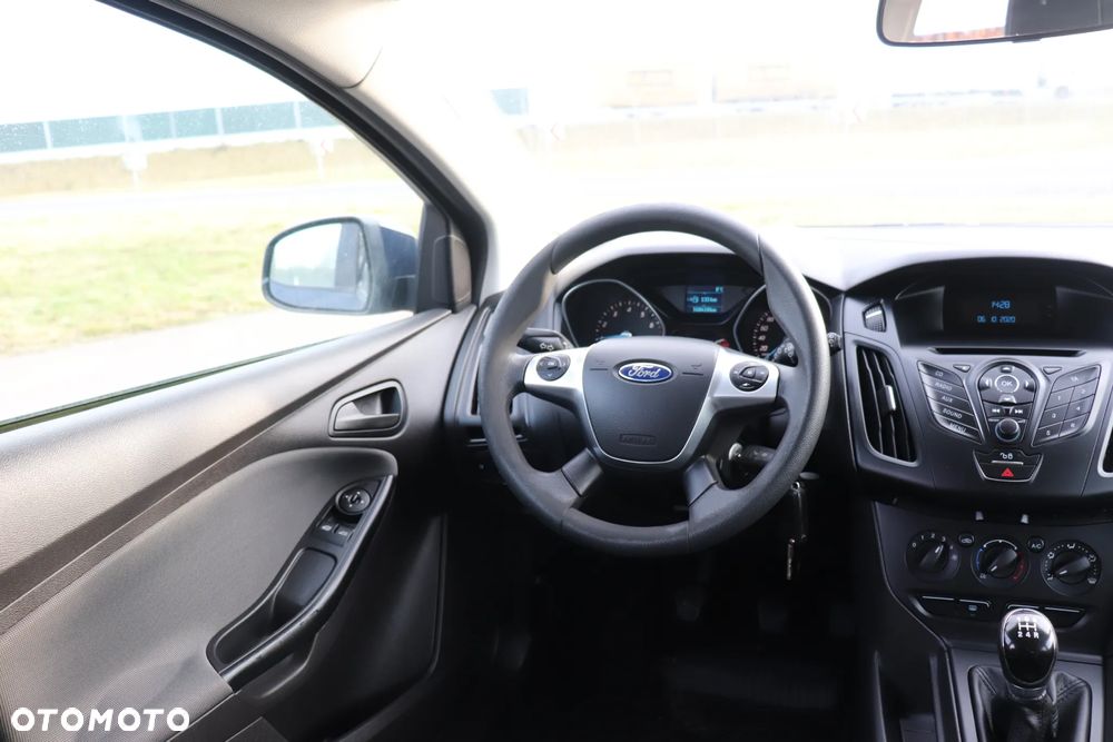 Ford Focus 1.0 EcoBoost Trend - 19