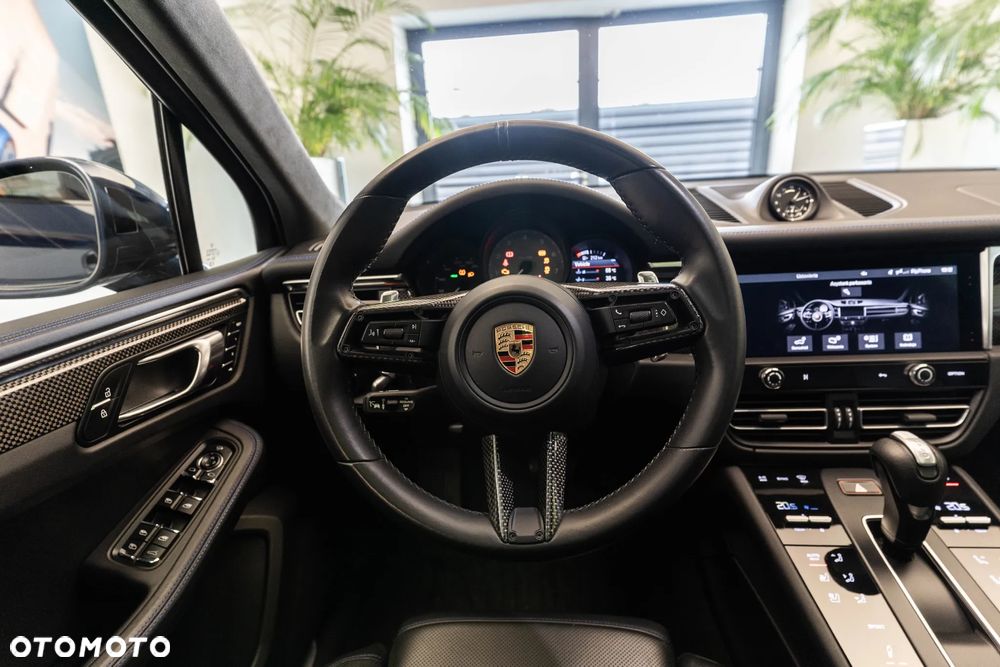 Porsche Macan - 25