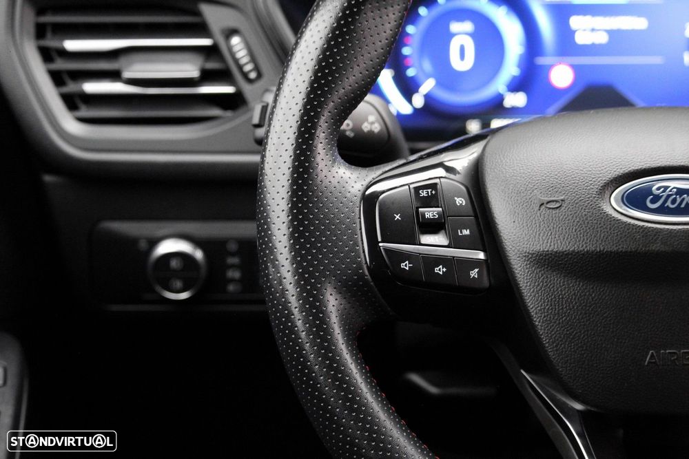 Ford Kuga 1.5 EcoBoost ST-Line - 28