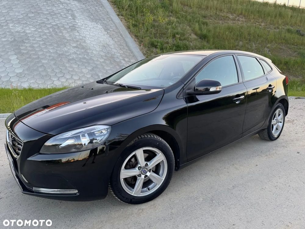 Volvo V40 D2 Momentum - 34