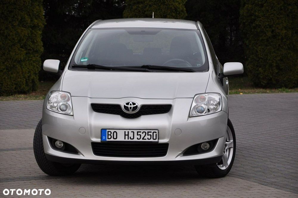 Toyota Auris - 2