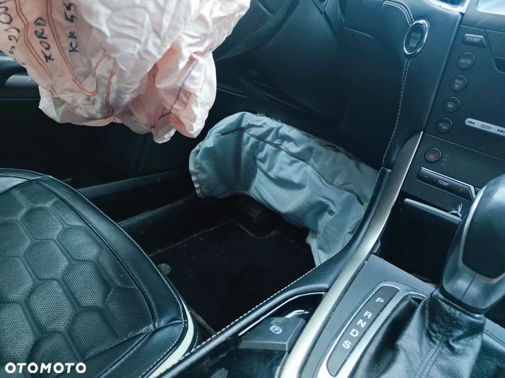 Ford S-Max 2.0 TDCi Vignale PowerShift - 28