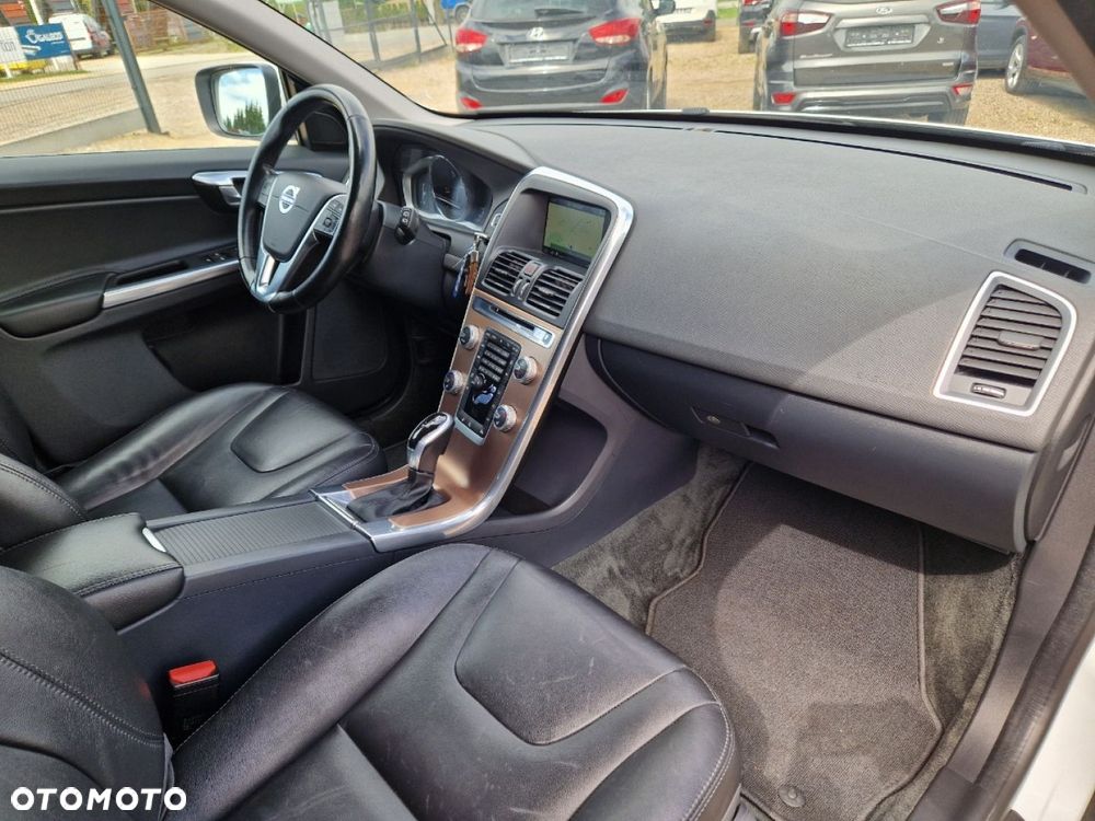 Volvo XC 60 D4 Momentum - 20