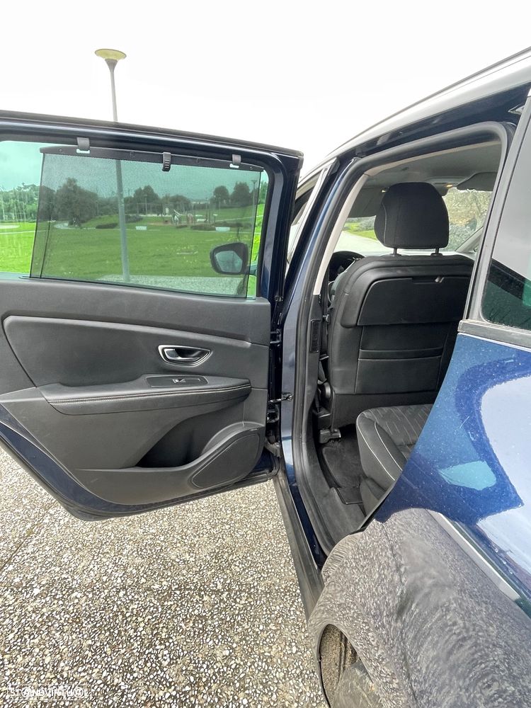 Renault Scénic - 10