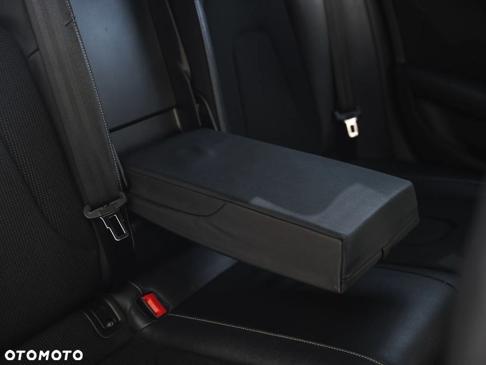 Audi A4 Limousine 2.0 TFSI S line Sportpaket (plus) - 23