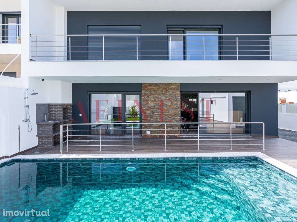 MORADIA T4 EM MARISOL / VALADARES - Grande imagem: 3/31