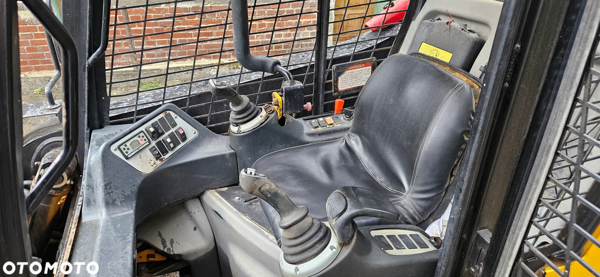 JCB 170 - 8