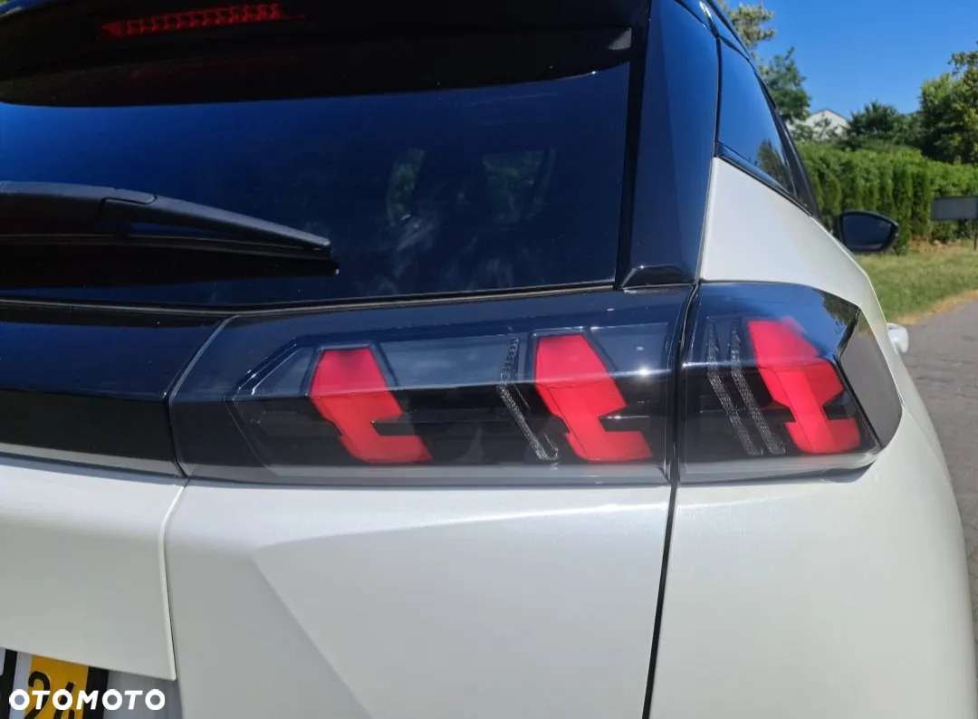 Peugeot 2008 1.5 BlueHDi GT S&S - 28
