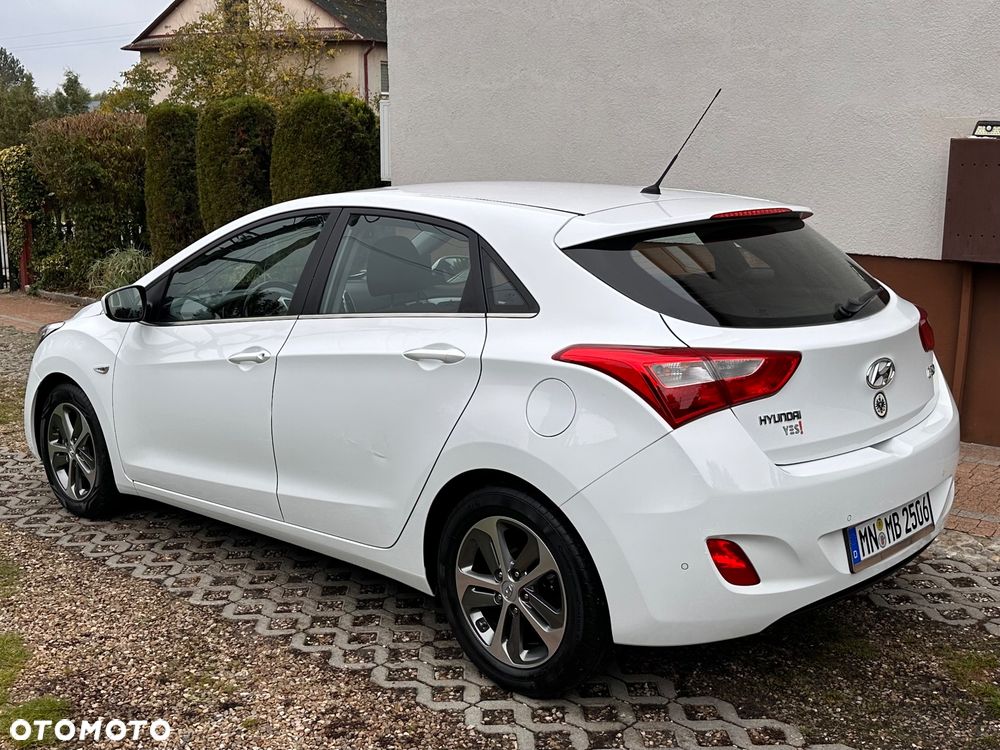 Hyundai i30 1.4 YES - 6