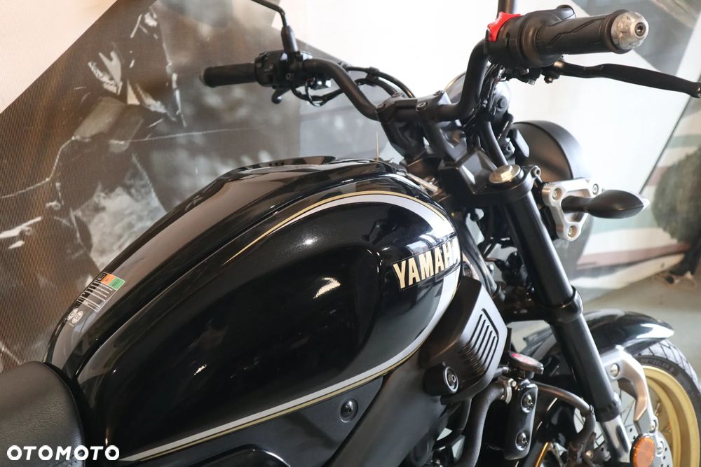 Yamaha XSR - 21