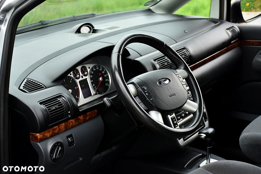 Ford Galaxy TDI Ghia - 17