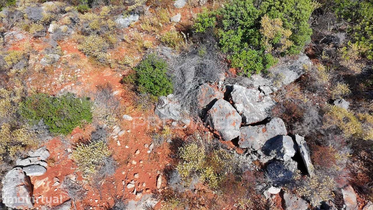 Terreno Rústico com 2520m² no Coração de Moncarapacho, Olhão, Algarve. - Grande imagem: 2/6