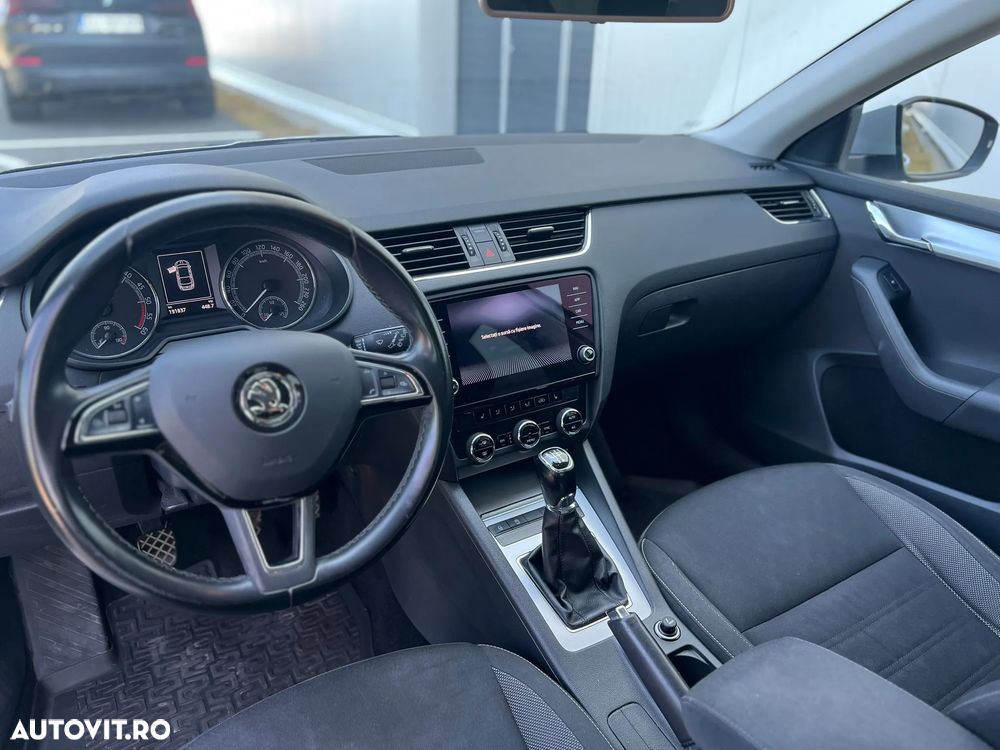 SKODA Octavia 2017 — imagine 7