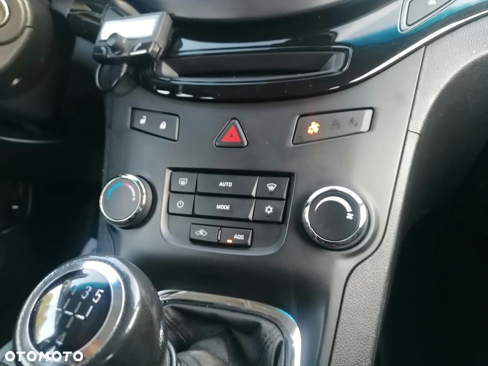 Chevrolet Orlando 1.8 LTZ - 23