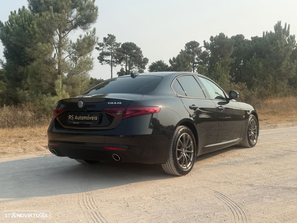 Alfa Romeo Giulia 2.2 D Super AT8 - 6