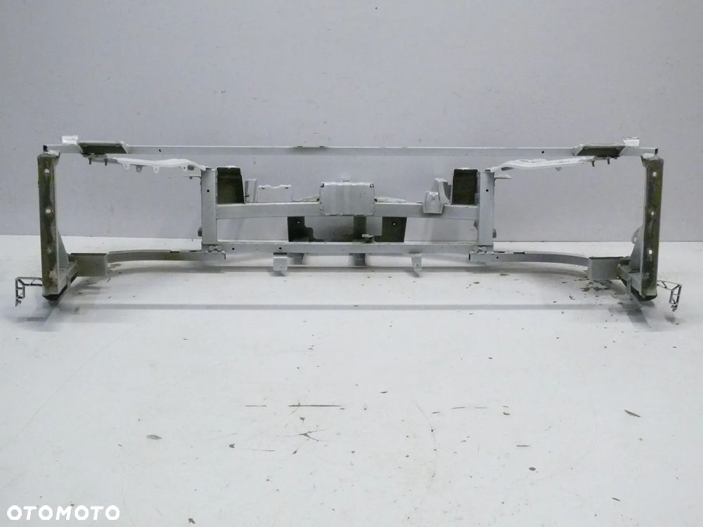 PAS PRZEDNI MAXUS E-DELIVER III 3 2020 - 3
